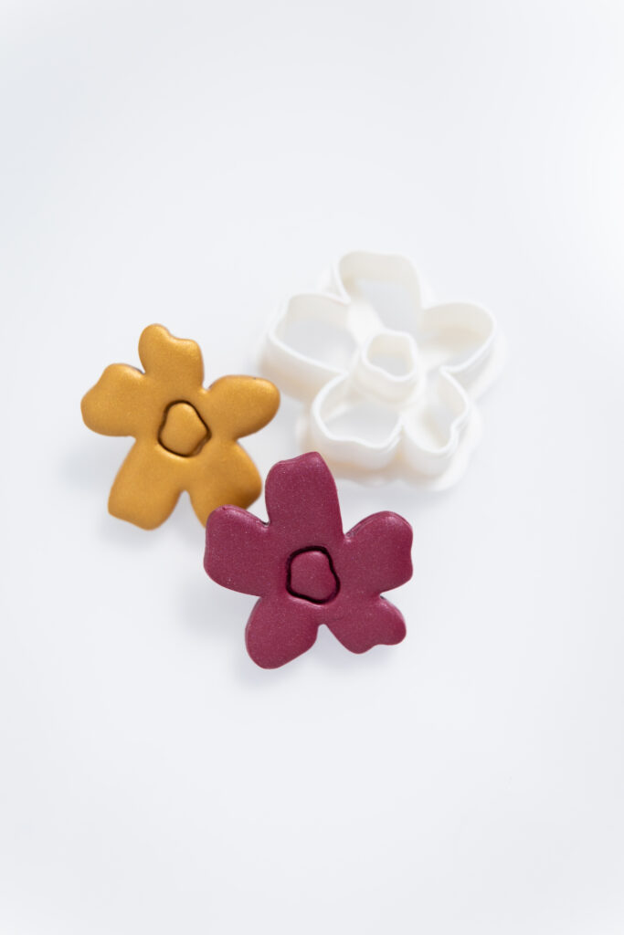 polimerinis molis, polymer clay, auskarai, modelinas, modelino auskarai, produktu fotografija, vilnius, produktu fotografija vilniuje, turinio kurimas, content creatos, turinio kurejas, ugc